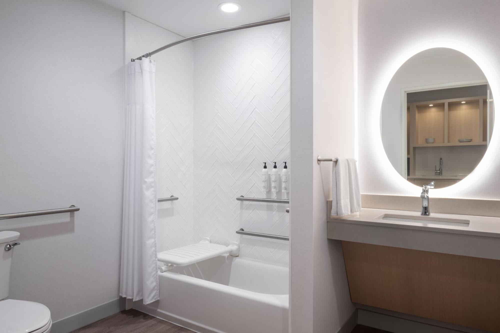 Towneplace Suites By Marriott New Philadelphia Exterior photo
